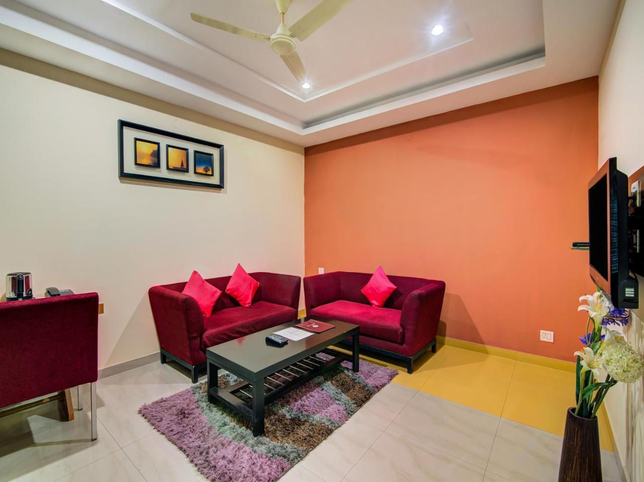 Gardeenia Comfortes Suites-Fully Vaccinated Staff Bangalore Ngoại thất bức ảnh